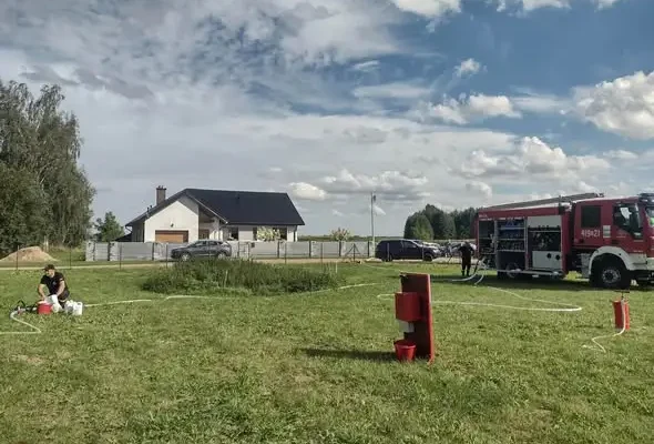 Piknik rodzinny w Proniewiczach: strażacy z OSP Augustowo zapewnili atrakcje dla dzieci