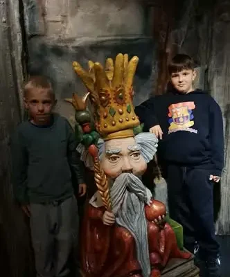 Uczniowie klas trzecich odkrywali Suwałki – wizyta w muzeum i strefie SOWA