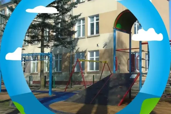 Wycieczka klas drugiej i trzeciej do Zakątka u Ewy