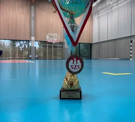 Brązowy medal dla SP2 w Finale Wojewódzkim w sztafetowych biegach przełajowych